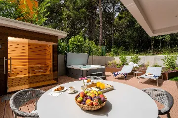 Rovinj Apartment for 4 Guests, 2 Bedrooms