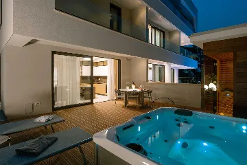 Rovinj Apartment for 4 Guests, 2 Bedrooms