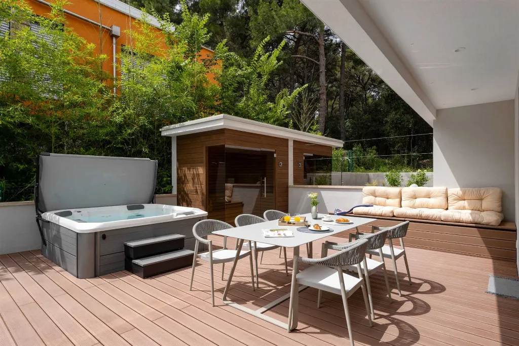 Rovinj 3-Bedroom Apartment with Private Heated Pool