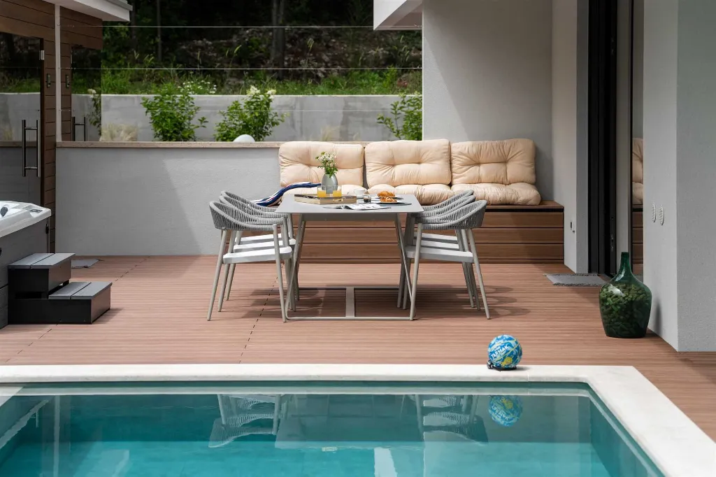 Rovinj 3-Bedroom Apartment with Private Heated Pool