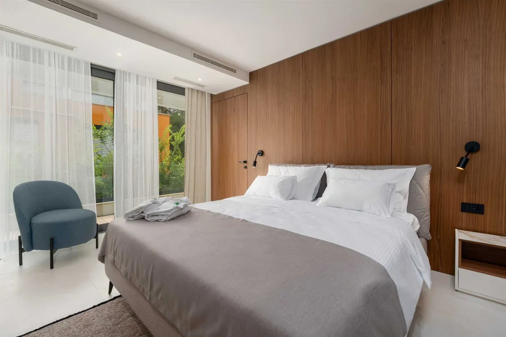 Rovinj 3-Bedroom Apartment with Private Heated Pool
