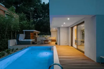 Rovinj 3-Bedroom Apartment with Private Heated Pool