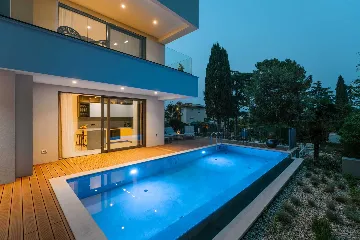 Rovinj 3-Bedroom Apartment with Private Heated Pool