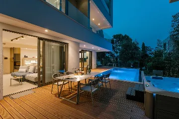 Rovinj 3-Bedroom Apartment with Private Heated Pool