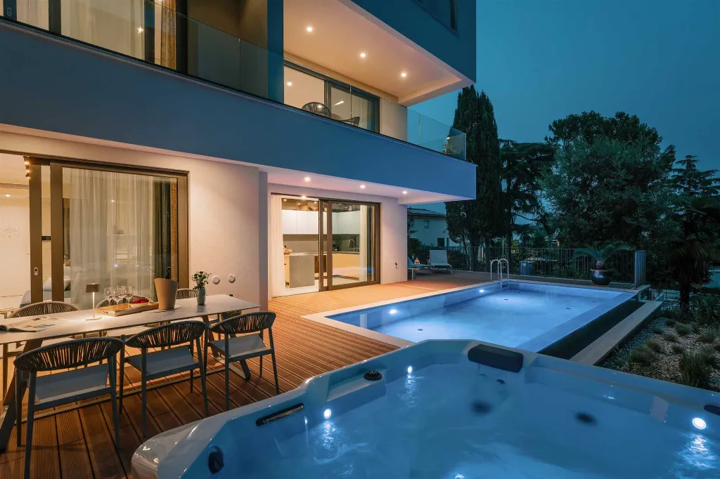 Rovinj 3-Bedroom Apartment with Private Heated Pool