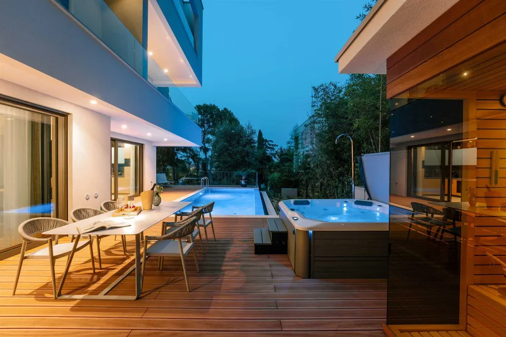 Rovinj 3-Bedroom Apartment with Private Heated Pool