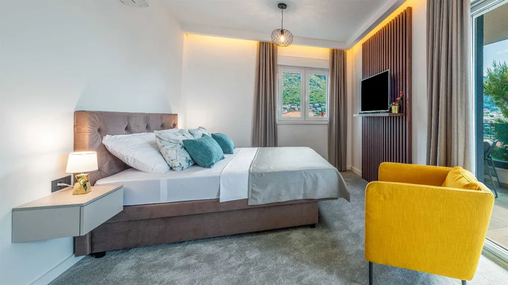 Modern Two-Bedroom Retreat Dubrovnik
