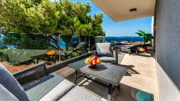 Modern Two-Bedroom Retreat Dubrovnik