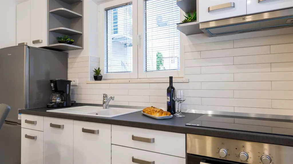 One-Bedroom Apartment with Terrace in Dubrovnik