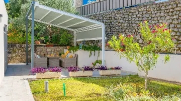 One-Bedroom Apartment with Terrace in Dubrovnik