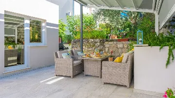 One-Bedroom Apartment with Terrace in Dubrovnik