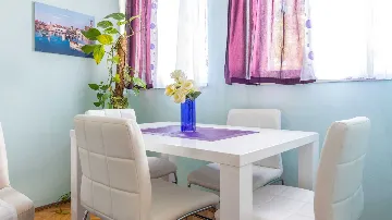 Lapad 1-Bedroom Apartment in Dubrovnik with Parking