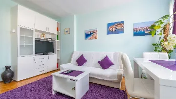 Lapad 1-Bedroom Apartment in Dubrovnik with Parking