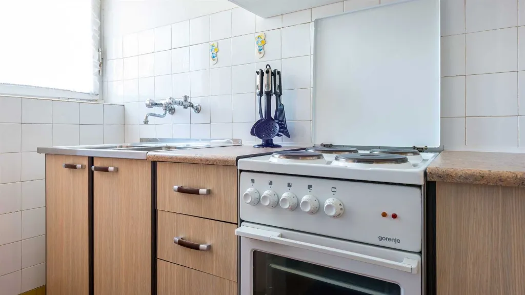 Lapad 1-Bedroom Apartment in Dubrovnik with Parking