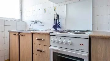 Lapad 1-Bedroom Apartment in Dubrovnik with Parking