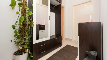 Lapad 1-Bedroom Apartment in Dubrovnik with Parking