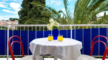 Lapad 1-Bedroom Apartment in Dubrovnik with Parking