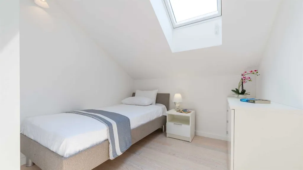 3-Bedroom Apartment in Dubrovnik with Balcony Sea Views