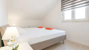 3-Bedroom Apartment in Dubrovnik with Balcony Sea Views