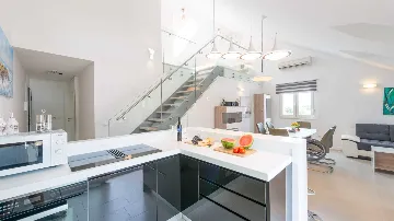 3-Bedroom Apartment in Dubrovnik with Balcony Sea Views