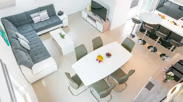 3-Bedroom Apartment in Dubrovnik with Balcony Sea Views