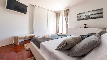 Two-Bedroom Apartment with Sea Views in Mokošica