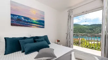 Two-Bedroom Apartment with Sea Views in Mokošica