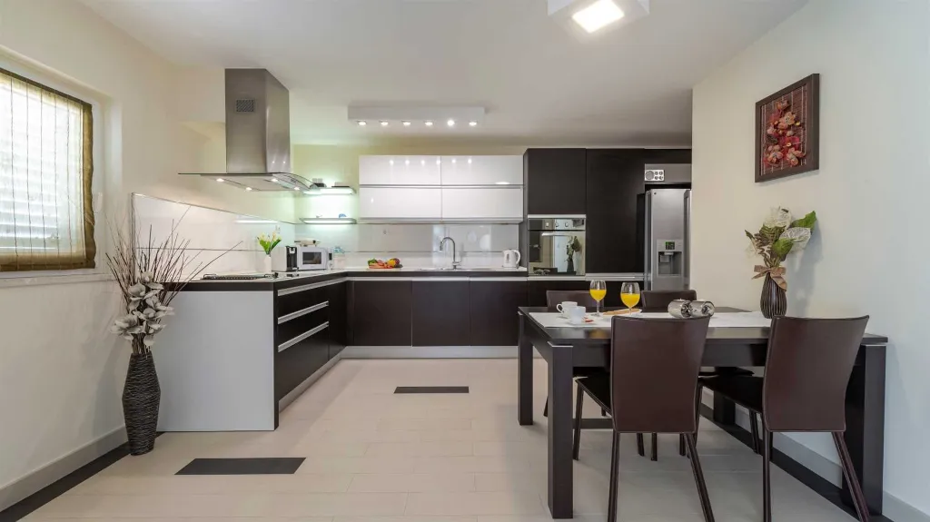 Two-Bedroom Apartment with Sea Views in Mokošica