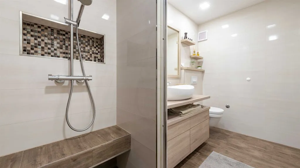 Two-Bedroom Apartment with Sea Views in Mokošica