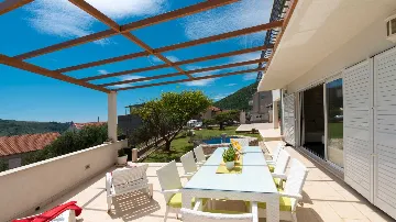 Two-Bedroom Apartment with Sea Views in Mokošica