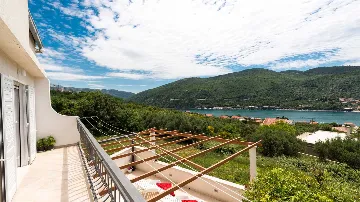 Two-Bedroom Apartment with Sea Views in Mokošica
