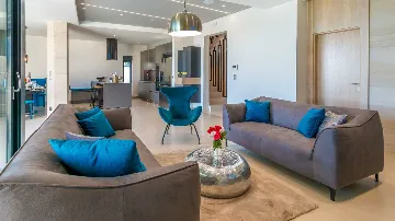 4-Bedroom Villa with Heated Infinity Pool in Mlini