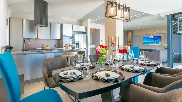 4-Bedroom Villa with Heated Infinity Pool in Mlini