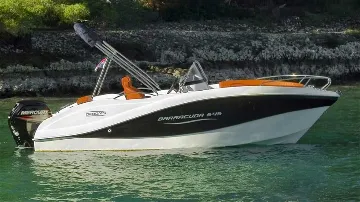 4-Bedroom Villa with Heated Infinity Pool in Mlini