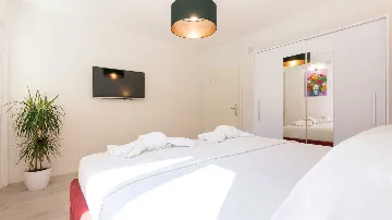 Dubrovnik 1-Bedroom Apartment with Sea View