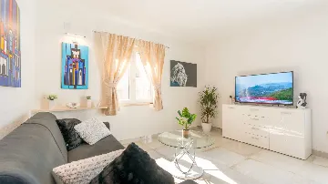 Dubrovnik 1-Bedroom Apartment with Sea View