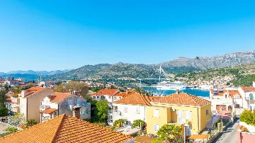 Two-Bedroom Apartment in Dubrovnik with Sea View