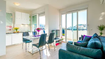 Two-Bedroom Apartment in Dubrovnik with Sea View