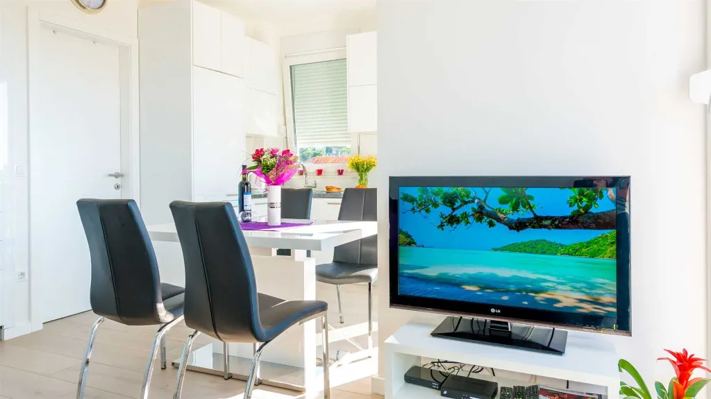 Two-Bedroom Apartment in Dubrovnik with Sea View