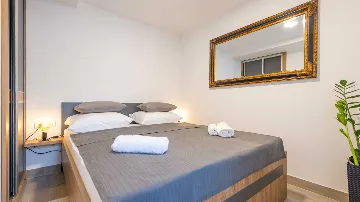 One-Bedroom Apartment in Dubrovnik with Parking