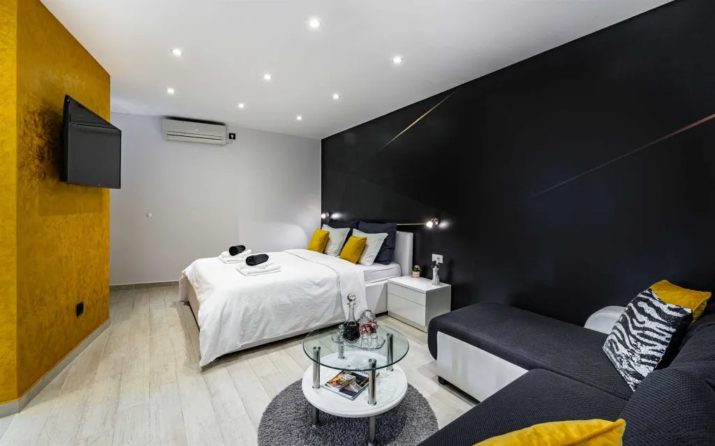 Sea-View Studio Apartment in Dubrovnik