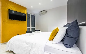 Sea-View Studio Apartment in Dubrovnik