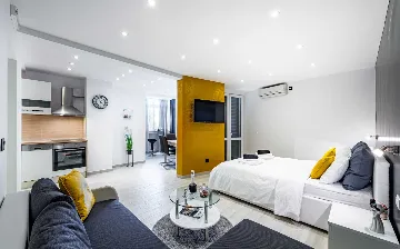 Sea-View Studio Apartment in Dubrovnik