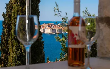 Sea-View Studio Apartment in Dubrovnik