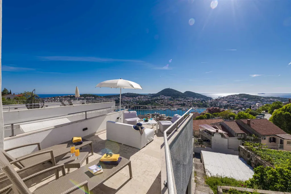 1-Bedroom Apartment with Sea View in Dubrovnik