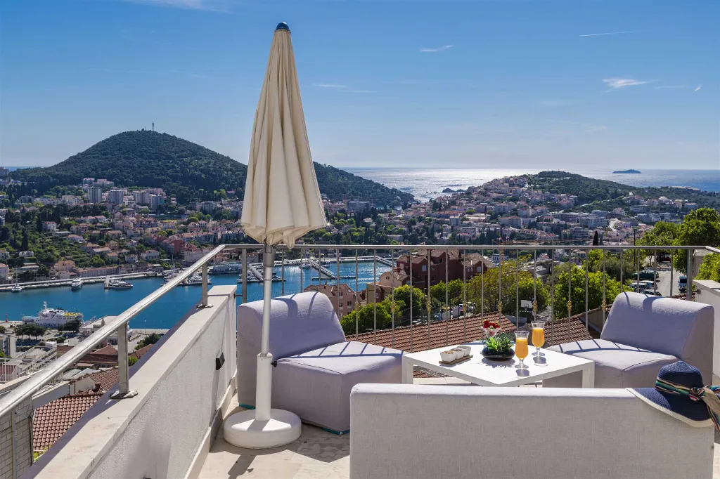 1-Bedroom Apartment with Sea View in Dubrovnik