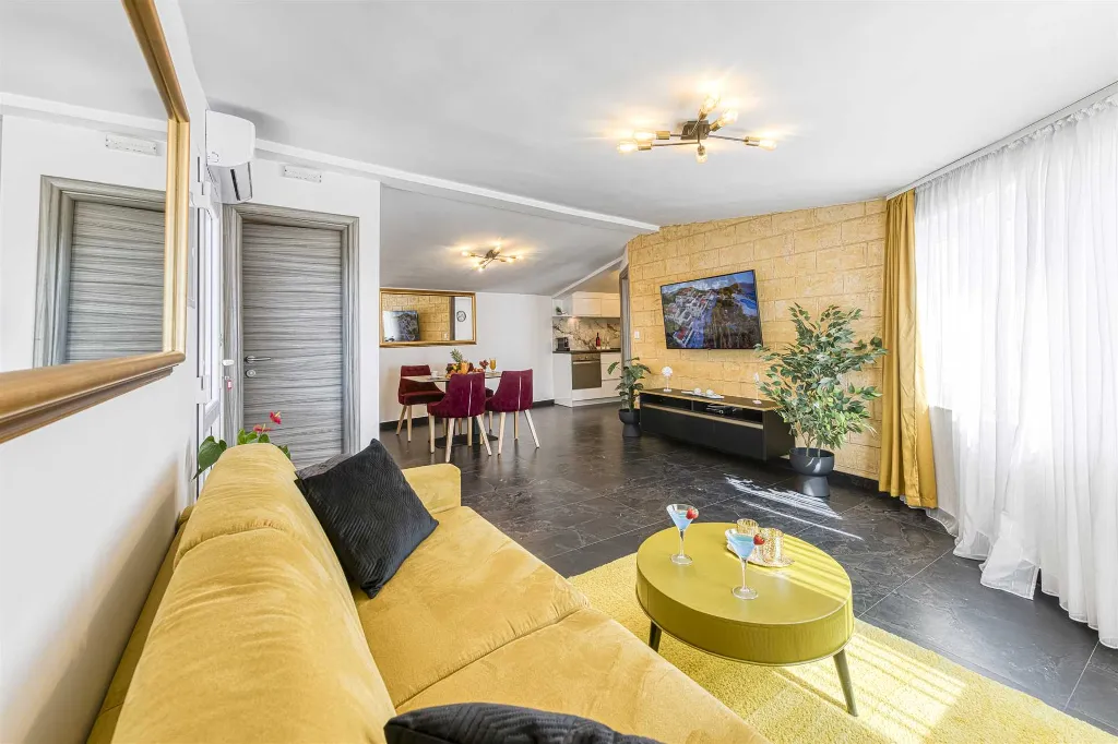 1-Bedroom Apartment with Sea View in Dubrovnik