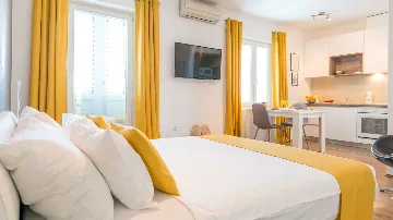 Studio Apartment with Sea View and Terrace in Dubrovnik