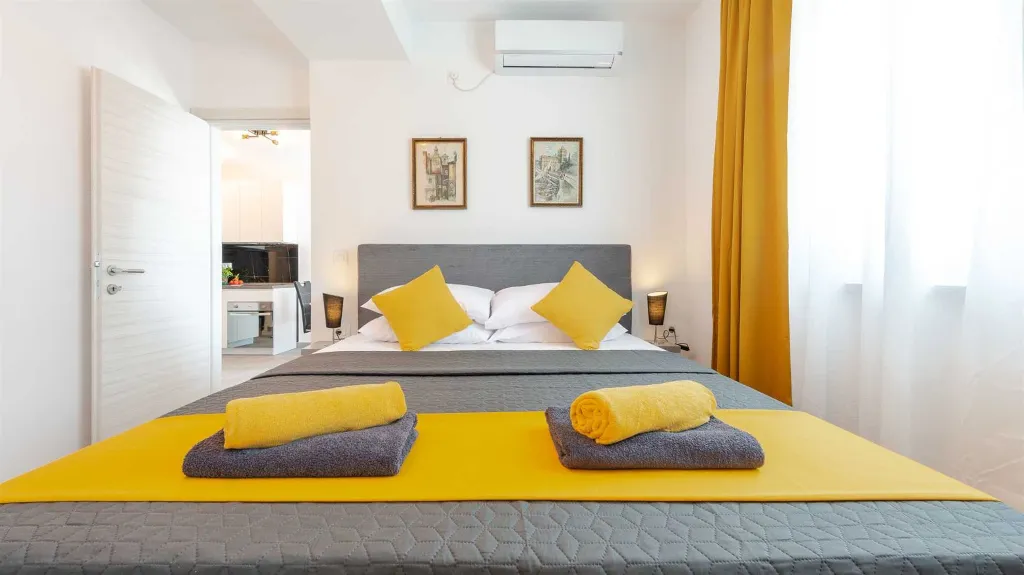 Two-Bedroom Apartment with Sea Views in Dubrovnik