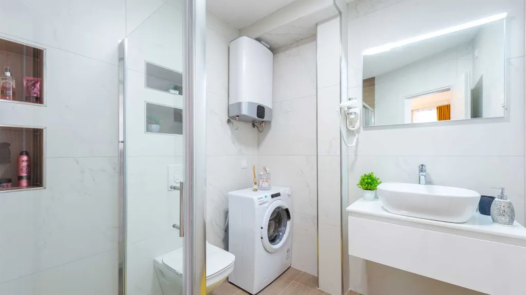 Two-Bedroom Apartment with Sea Views in Dubrovnik